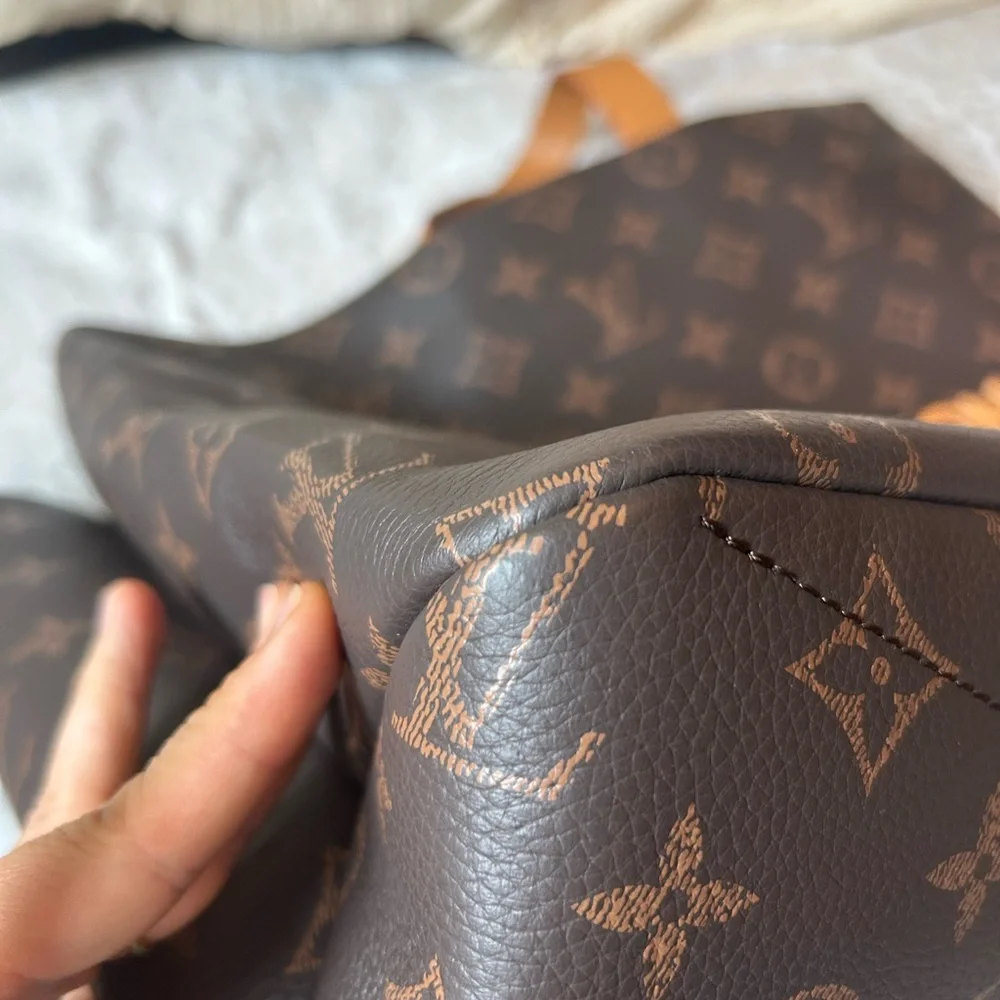 Louis Vuitton Monogram shopper Tote in Brown - Picture 3 of 12